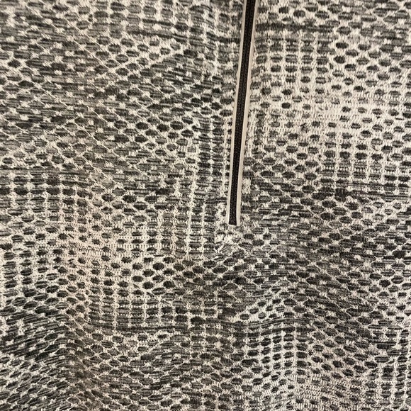 Women’s snakeskin print quarter zip pull over.  Size M - Picture 2 of 4